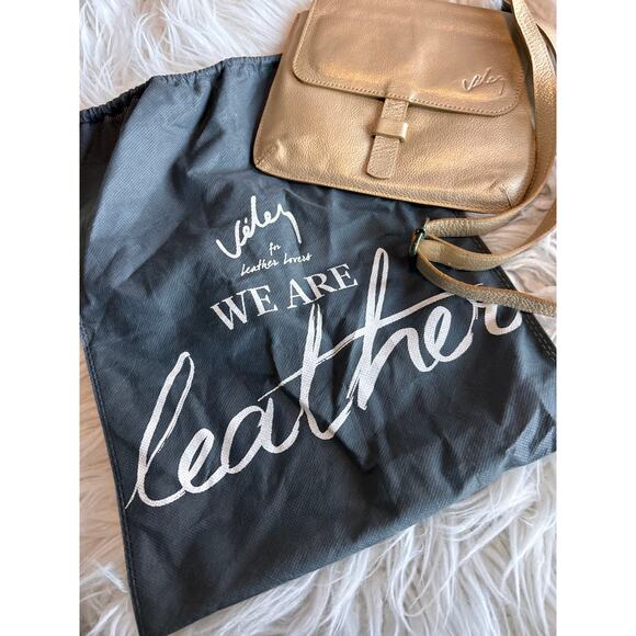 Velez Women's Gold‎ Metallic Leather Crossbody Bag Everyday Minimalist Timeless - Picture 8 of 10